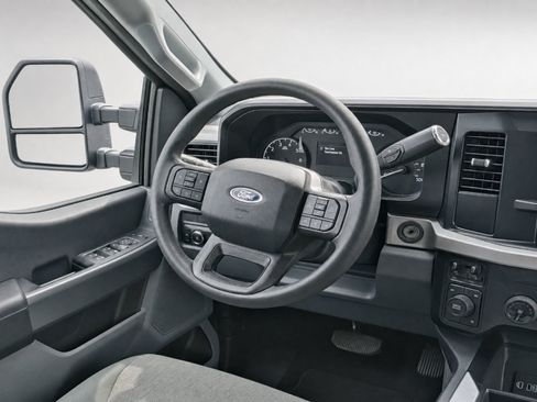 Used 2024 Ford F250 XLT w/ Camper Package AWD/4WD image 13
