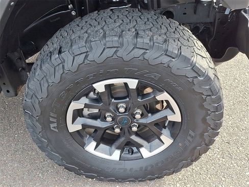 Used 2024 Jeep Wrangler Unlimited Rubicon 4xe w/ Technology Group image 9