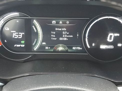 Used 2021 Kia Niro EX w/ Cold Weather Package image 25