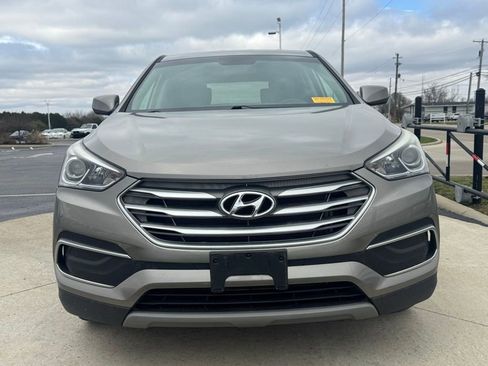Used 2018 Hyundai Santa Fe Sport image 2
