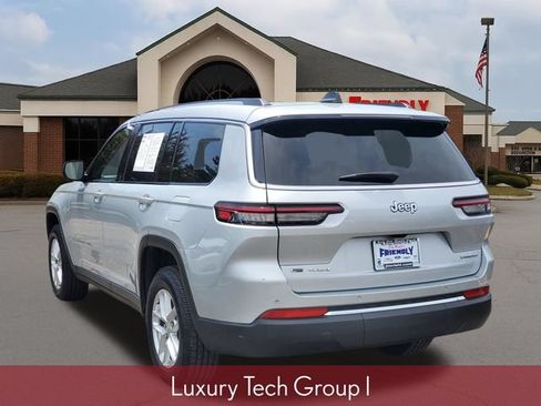 Used 2023 Jeep Grand Cherokee L Laredo w/ Luxury Tech Group I AWD/4WD image 3