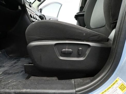 Used 2014 Chevrolet Captiva Sport LS image 18