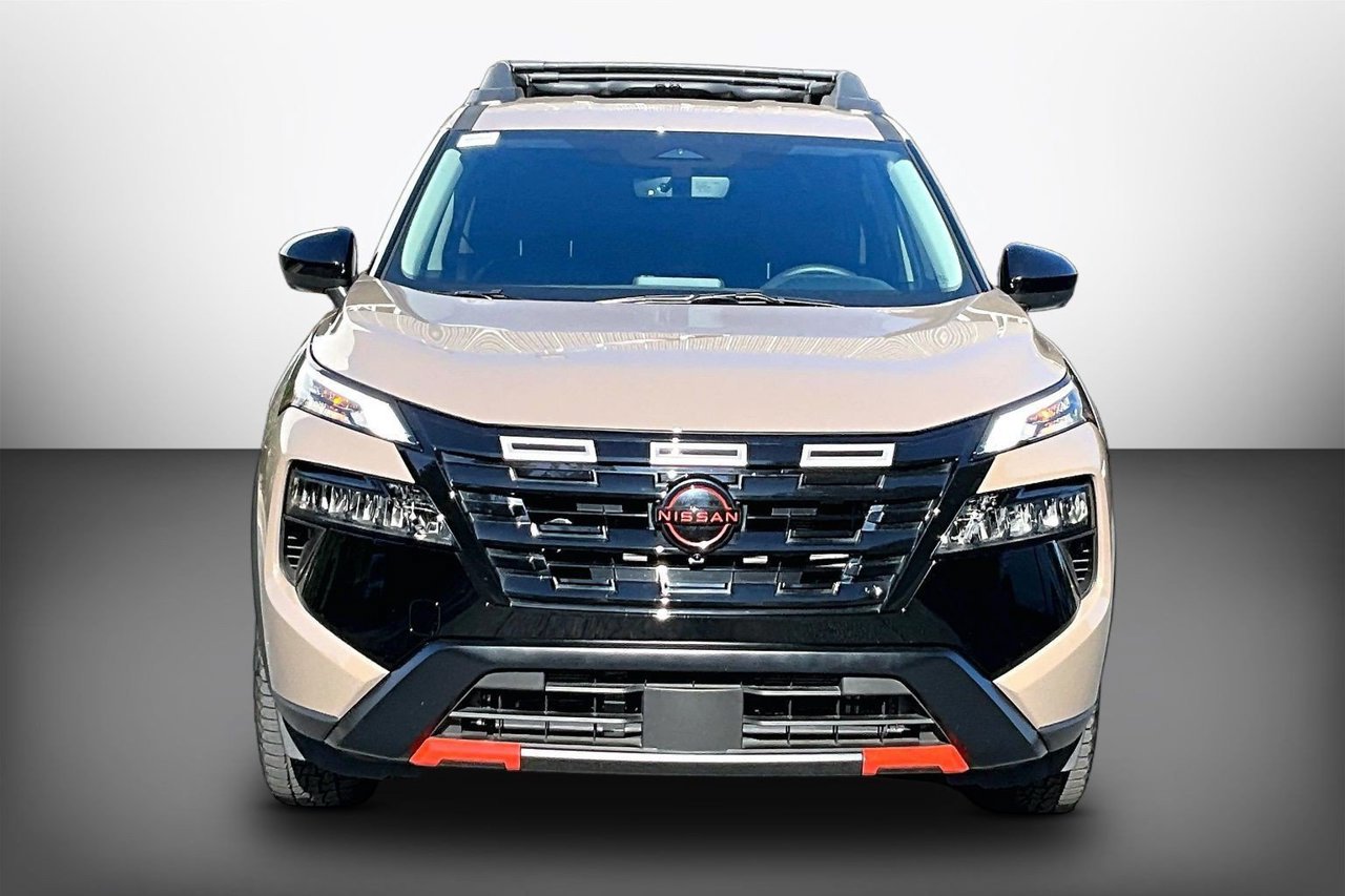 Used 2026 Nissan Rogue SV AWD/4WD image 3