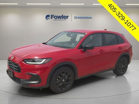 Certified 2025 Honda HR-V Sport image 1