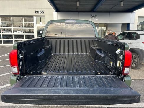 Used 2021 Toyota Tacoma image 24
