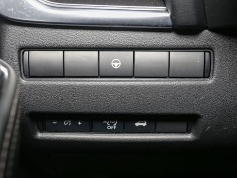 Used 2023 Nissan Rogue SV w/ SV Premium B Package image 33