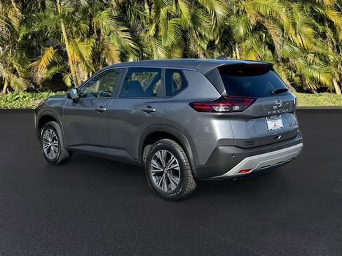 Used 2023 Nissan Rogue SV image 7