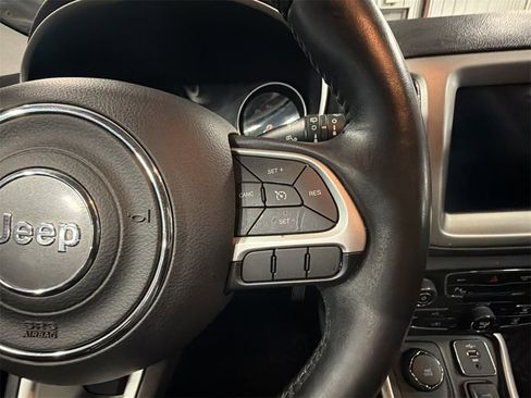 Used 2019 Jeep Compass High Altitude image 23