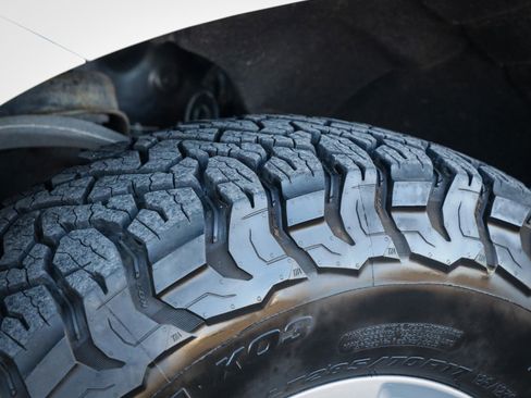 Used 2023 Chevrolet Silverado 1500 LT w/ Work Truck Package image 10