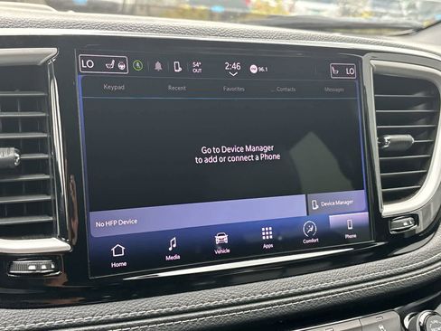 Used 2023 Chrysler Pacifica Touring-L w/ S Appearance Package image 18