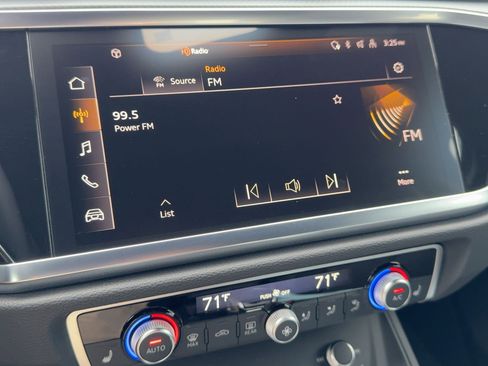 New 2025 Audi Q3 2.0T Premium image 22