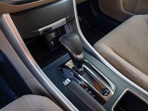 Used 2013 Honda Accord LX image 26