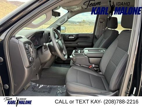 Used 2023 Chevrolet Silverado 1500 Custom Trail Boss AWD/4WD image 15