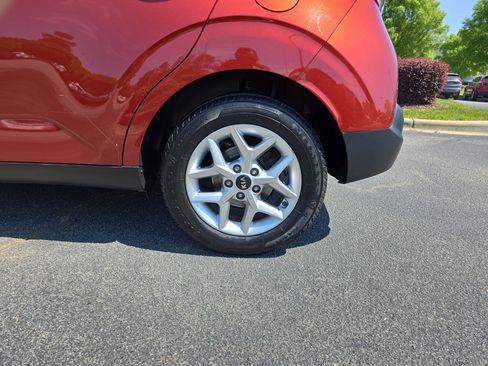 Used 2021 Kia Soul S FWD image 34