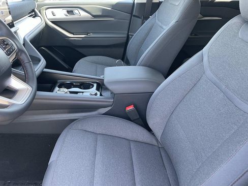 New 2026 Ford Explorer Active RWD image 20