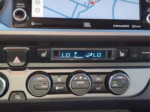 Used 2020 Toyota Tacoma TRD Off-Road w/ TRD Premium Off Road Package image 19