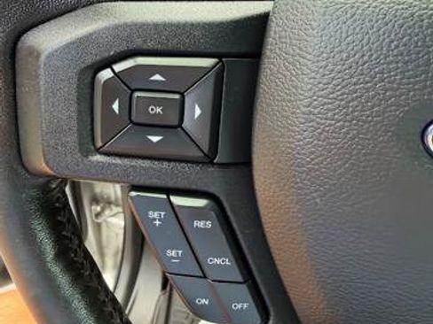 Used 2018 Ford F150 XLT w/ Equipment Group 302A Luxury AWD/4WD image 15