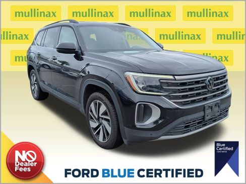 Used 2025 Volkswagen Atlas SE FWD image 1