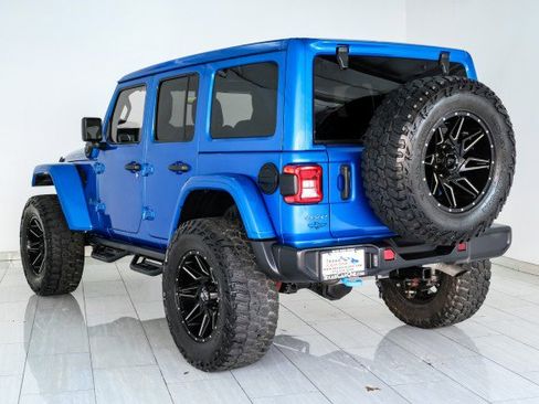 Used 2021 Jeep Wrangler Unlimited Rubicon 4xe w/ Cold Weather Group AWD/4WD image 8