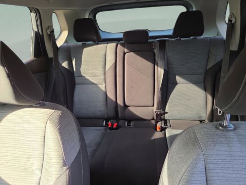 Used 2021 Nissan Rogue SV image 36