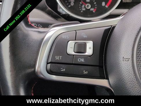 Used 2018 Volkswagen Jetta GLI FWD image 22