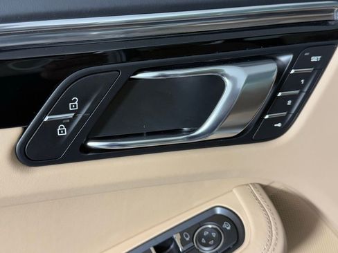 New 2026 Porsche Macan Turbo image 27