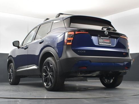 New 2026 Nissan Kicks SR w/ Illumination Package image 41