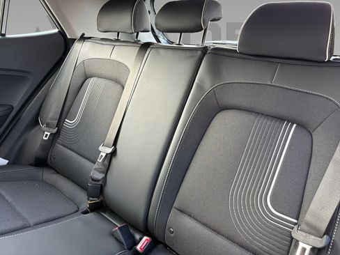 New 2026 Hyundai Venue SEL image 4