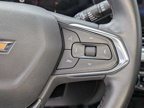 Used 2024 Chevrolet Trax LT w/ Sunroof Package FWD image 36
