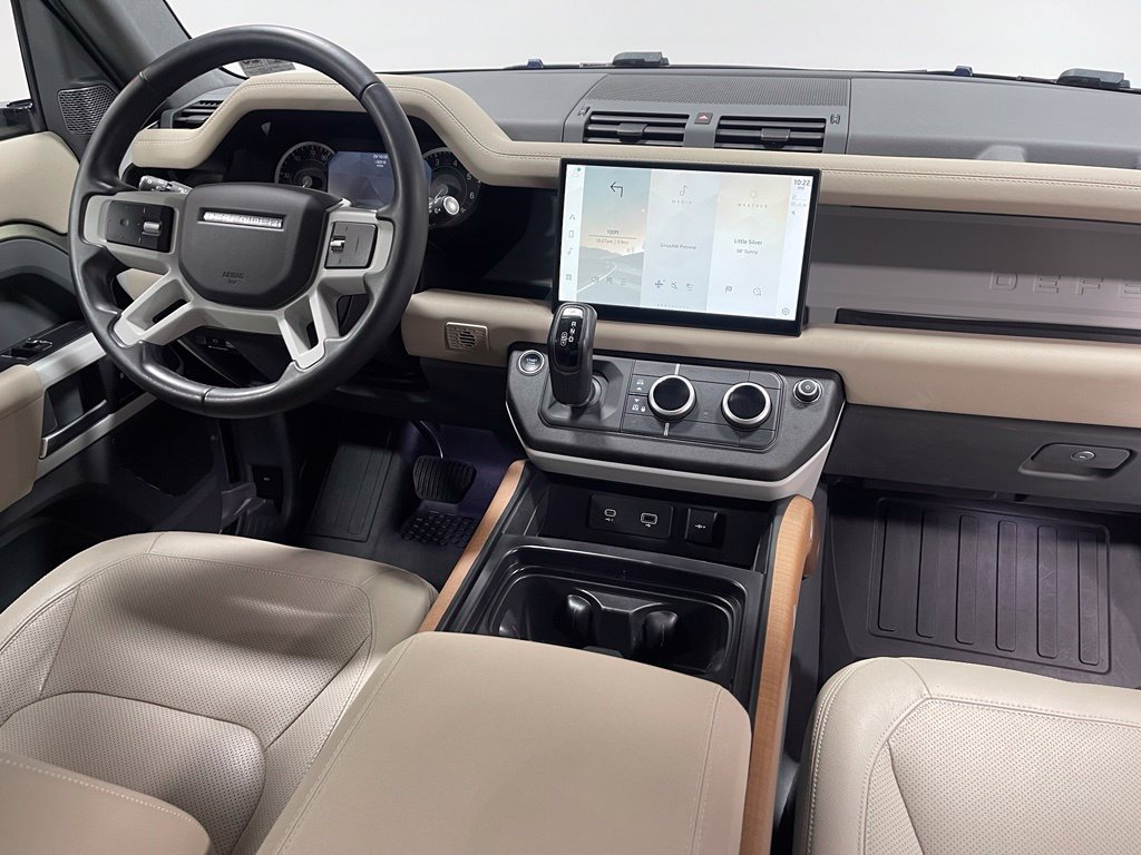 Used 2023 Land Rover Defender 90 S AWD/4WD image 25