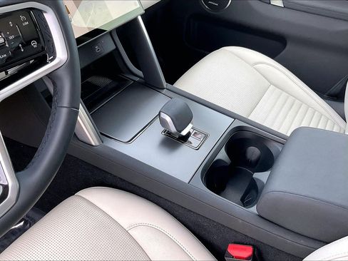 Certified 2025 Land Rover Discovery Sport S image 16