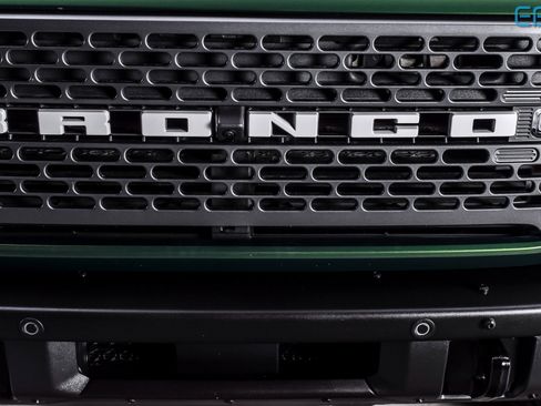 Used 2022 Ford Bronco Badlands image 10