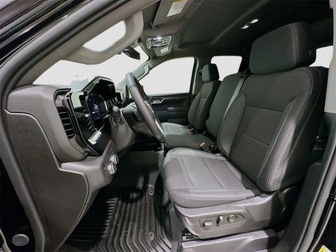 New 2026 GMC Sierra 1500 SLE w/ Preferred Package image 22