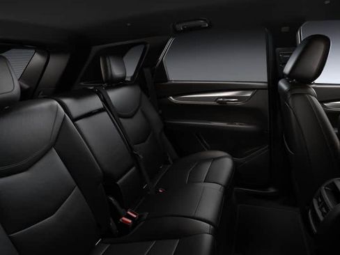 New 2025 Cadillac XT5 Luxury image 40