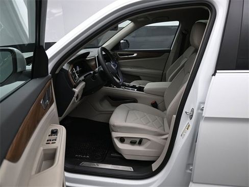 New 2026 Volkswagen Atlas SE image 9