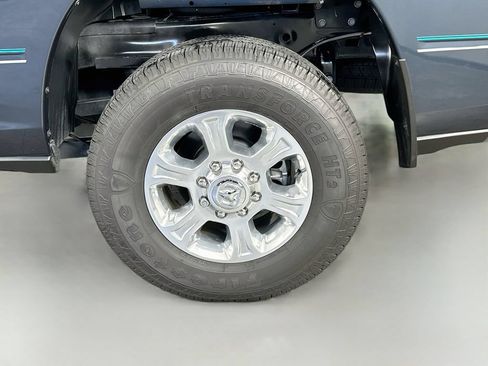 Used 2025 RAM 2500 Big Horn RWD image 34