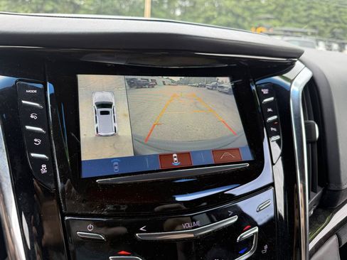 Used 2018 Cadillac Escalade Platinum AWD/4WD image 33
