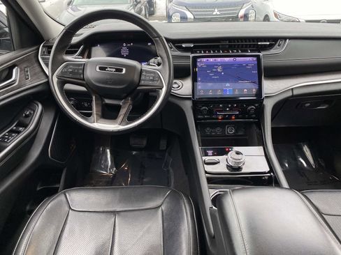 Used 2022 Jeep Grand Cherokee L Limited w/ Luxury Tech Group II image 9