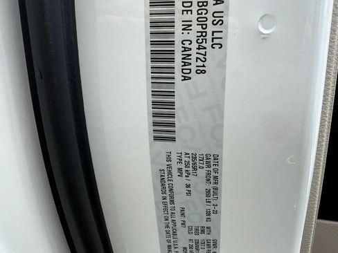Used 2023 Chrysler Pacifica Touring-L FWD image 26