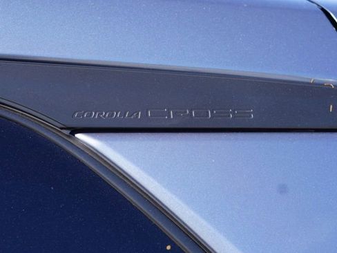 Certified 2023 Toyota Corolla Cross LE AWD/4WD image 10
