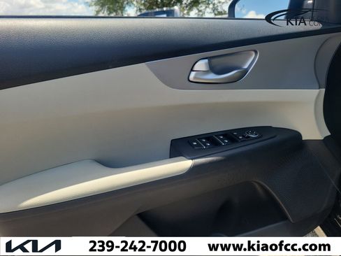 Certified 2023 Kia Forte LXS w/ LXS Technology Package FWD image 21