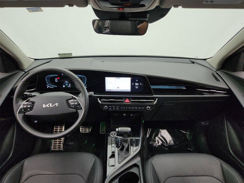 Certified 2024 Kia Niro EX Touring image 25