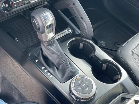 New 2025 Ford Bronco Badlands image 24