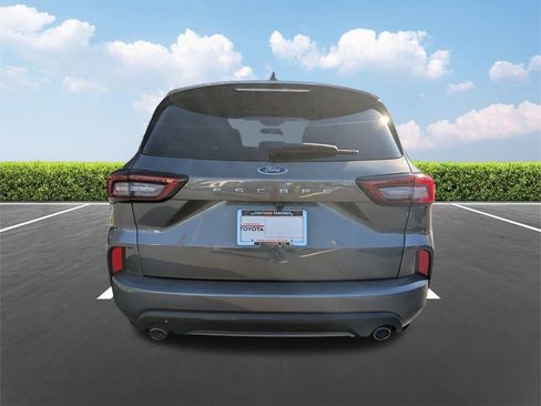 Used 2024 Ford Escape ST-Line image 5