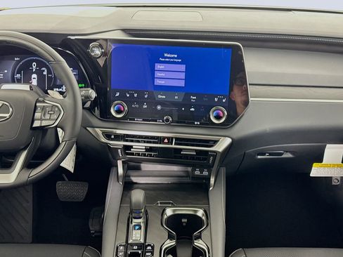 New 2026 Lexus RX 450h AWD image 15