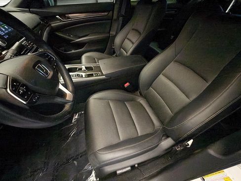 Used 2022 Honda Accord Sport image 11