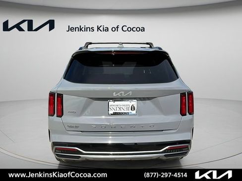 Certified 2022 Kia Sorento SX AWD/4WD image 6