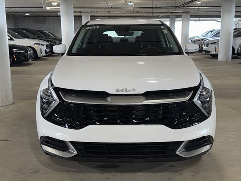 Used 2025 Kia Sportage EX FWD image 3