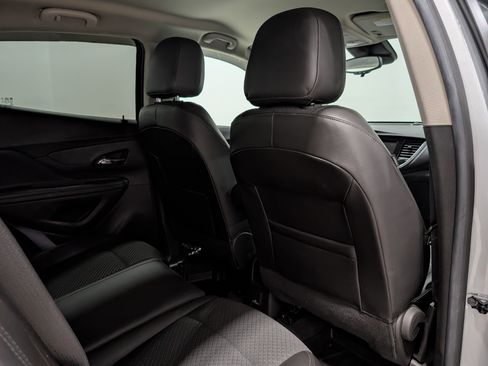 Used 2022 Buick Encore Preferred w/ Safety Package image 14