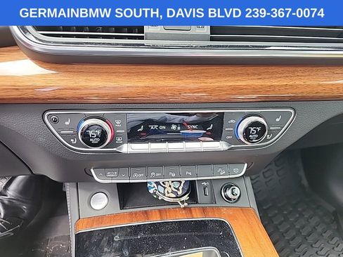 Used 2021 Audi Q5 Prestige AWD/4WD image 12